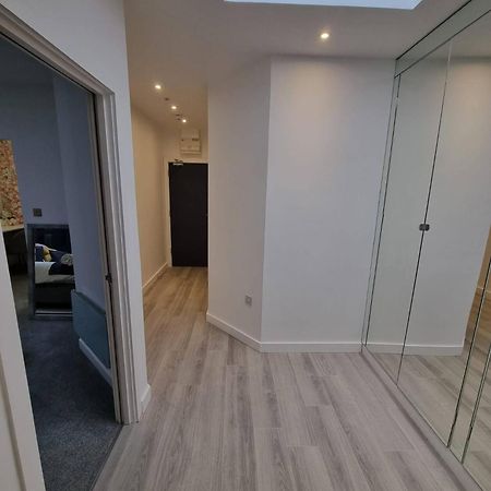 Stunning 1 Bed Apt Minutes From Bham City Centre! バーミンガム エクステリア 写真
